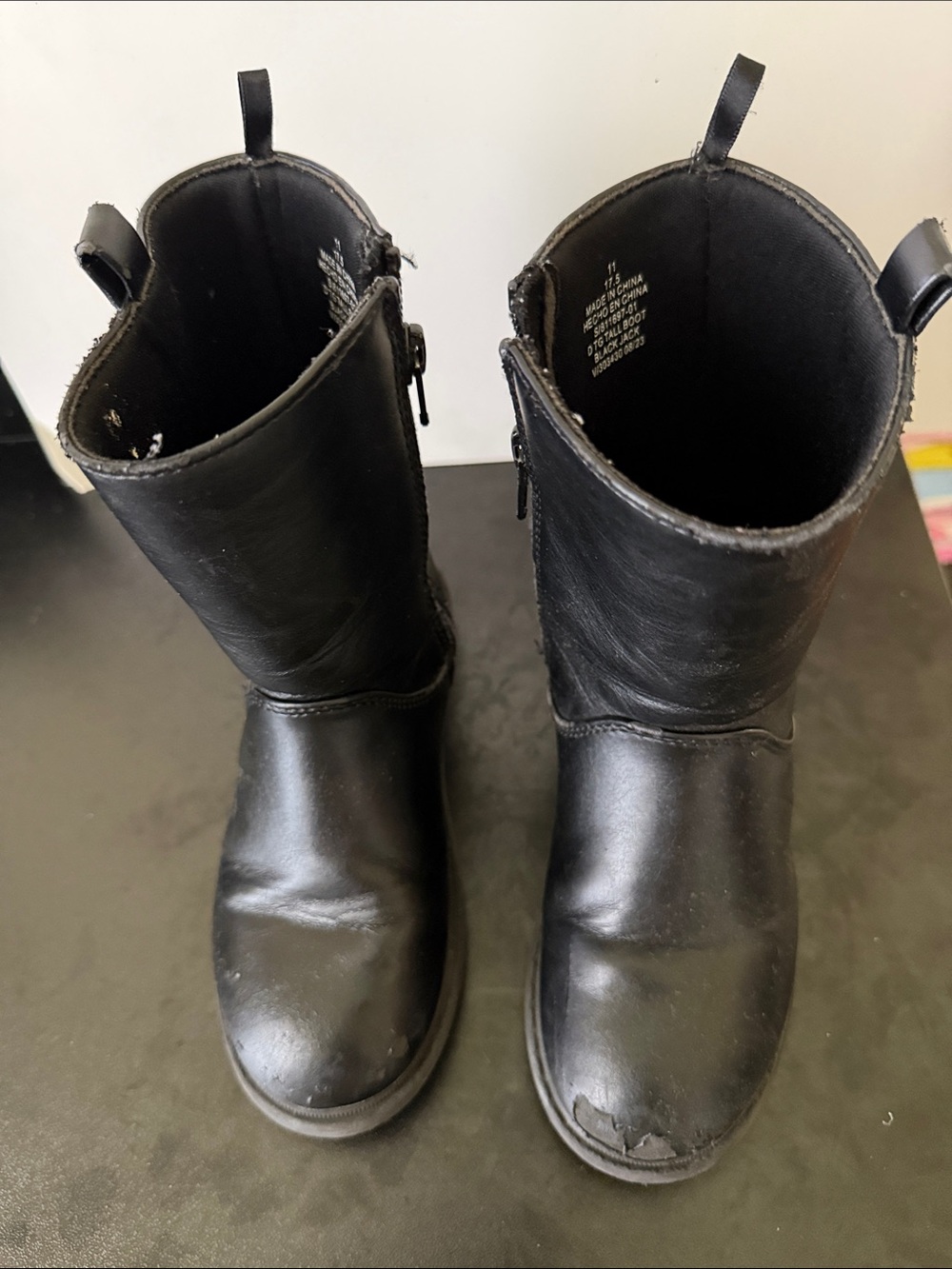Old Navy Black Kids Mid-Calf Pull-On Boots